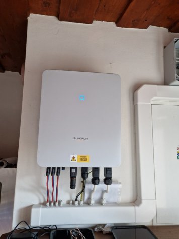 Hybridný striedač Sungrow SH10RT 