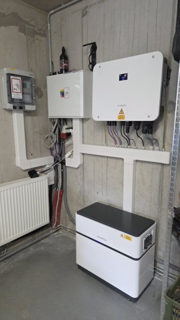 Hybridný striedač Sungrow SH10T + batéria Sungrow SBH100  