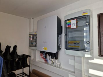 Hybridný striedač Sungrow SH10RT-20 + rozvodnice