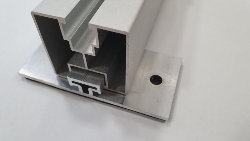 Úchyt trapézový plech JH