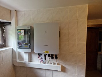 Hybridný striedač Sungrow SH10RT 