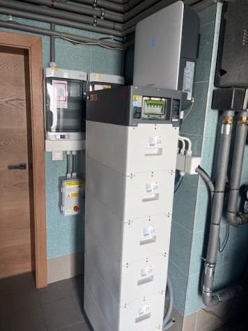 Hybridný striedač Sungrow SH10RT + Batéria BYD HVM 16.6